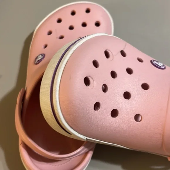 Girls Crocs Pink Size 3 - Picture 7 of 7